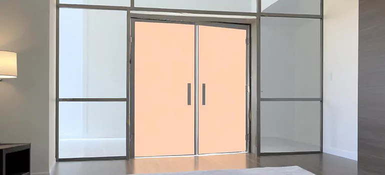 Professional Accordion Door Repair in Saint-Mathieu-du-Parc, Quebec