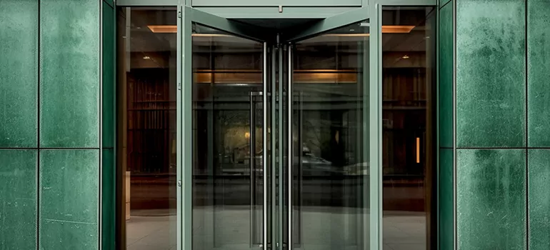 Commercial Garage Doors Repair in Cap-de-la-Madeleine, QC