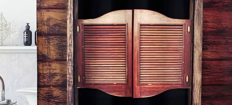 Installing Saloon Door Hinges in Laviolette, QC