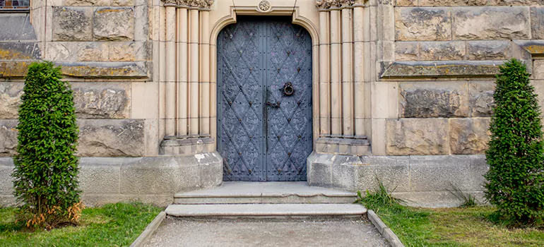 Traditional Double Front Doors in Pointe-du-Lac, Quebec