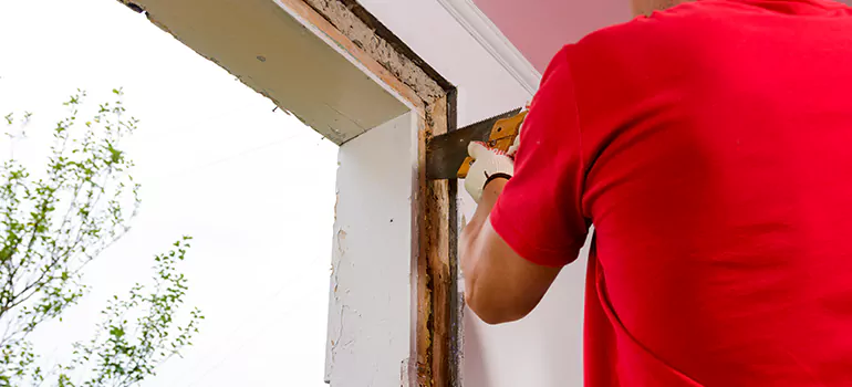 Residential Accordion Door Repair in Notre-Dame-du-Mont-Carmel, Quebec