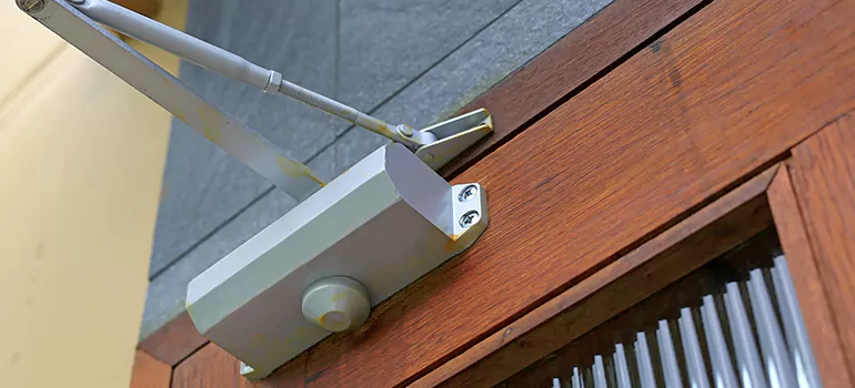 Residential Door Closer Installation in Notre-Dame-du-Mont-Carmel, QC