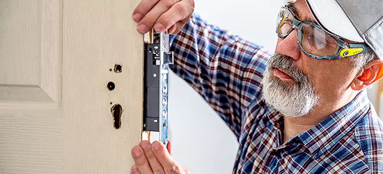 Exterior Door Handle Replacement in Saint-etienne-des-Gres, QC