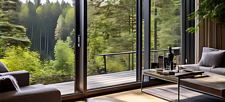 Single Slider Window Insulation Services in Montcalm, QC