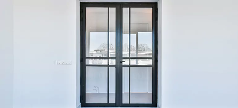 Storm Door Installation & Replacement in Notre-Dame-du-Mont-Carmel, QC