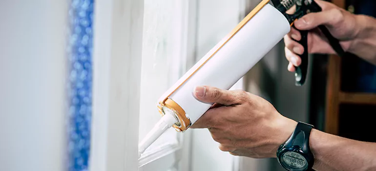 Residential Window Caulking in Saint-etienne-des-Gres, Quebec