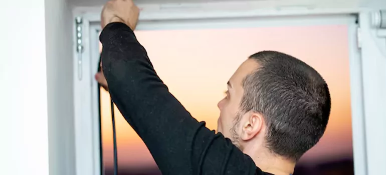 Bulb Weatherstripping For Windows in Saint-Narcisse, QC